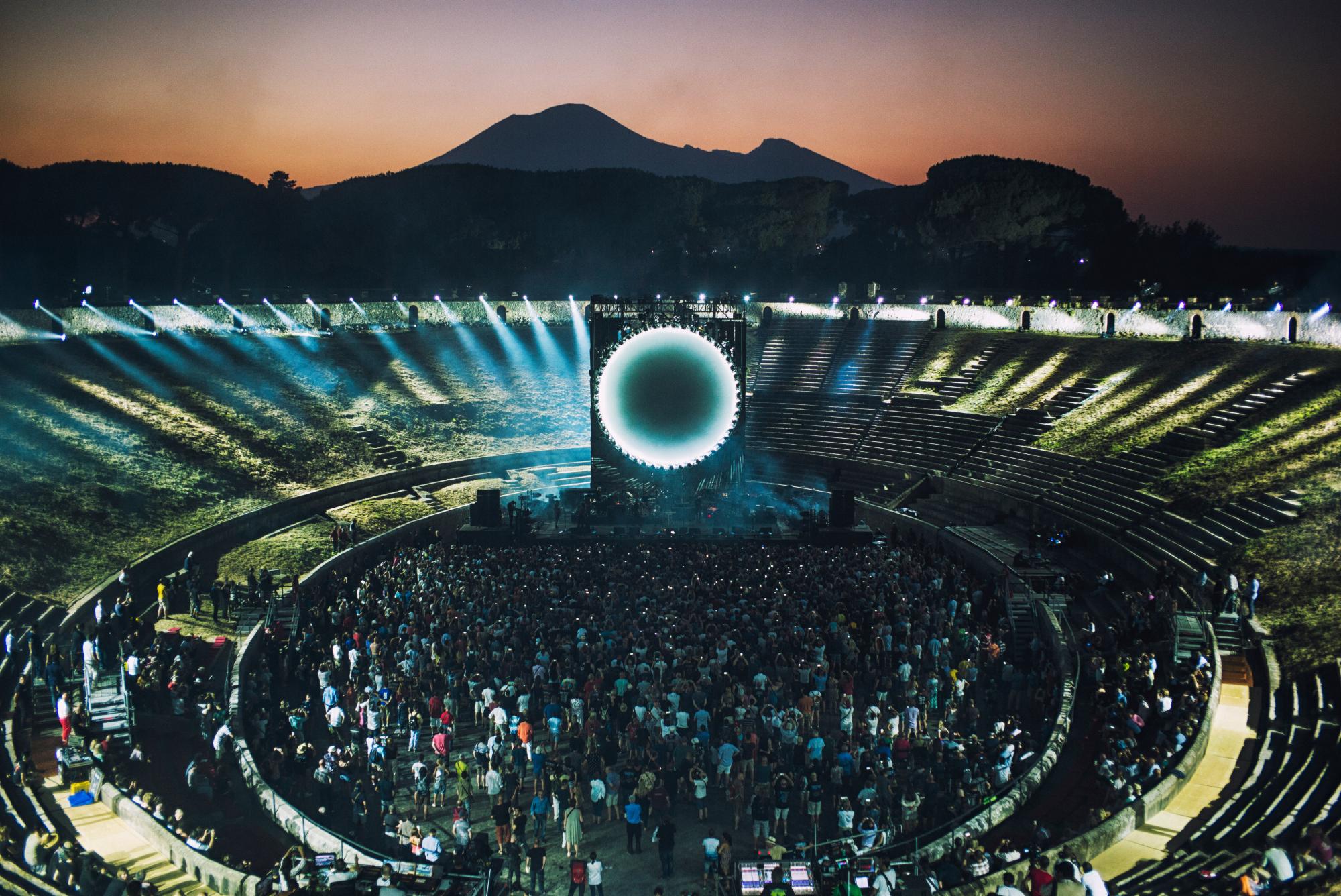 Pompeii Takes a Trip to the Past with Pink Floyd Italian Academy