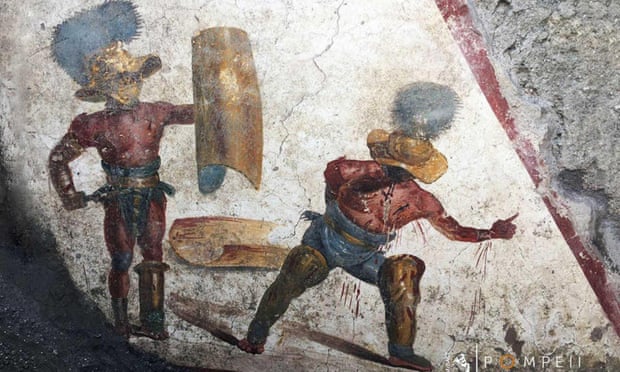 Hyper-realistic gladiator fresco uncovered in Pompeii